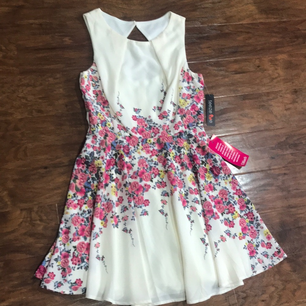 Jouniors short dressNEW